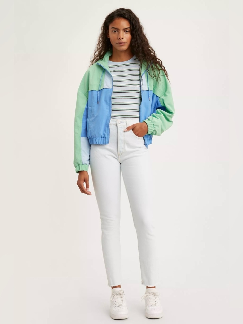 Levi’s 501 Jeans Light Wash Slim Classic Capsule Bleached Flattering